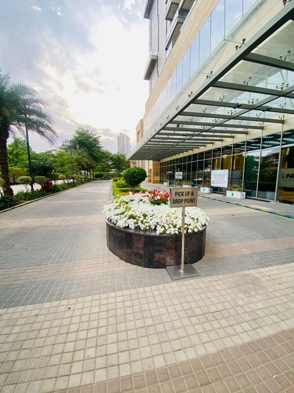 Aravalli Luxury Retreat M3M High-rise Apartment in Gurugram