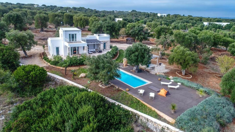 Facade/entrance, Bird's eye view, Pool view, Swimming pool