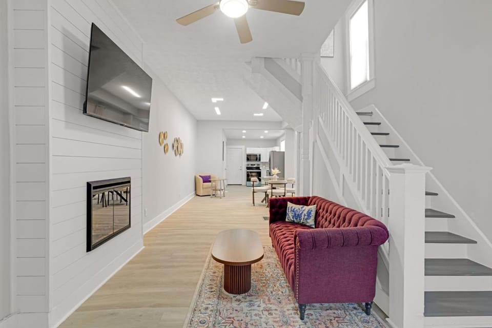 Indy Urban Retreat 3 min to Downtown and Lucas Oil House in Indianapolis