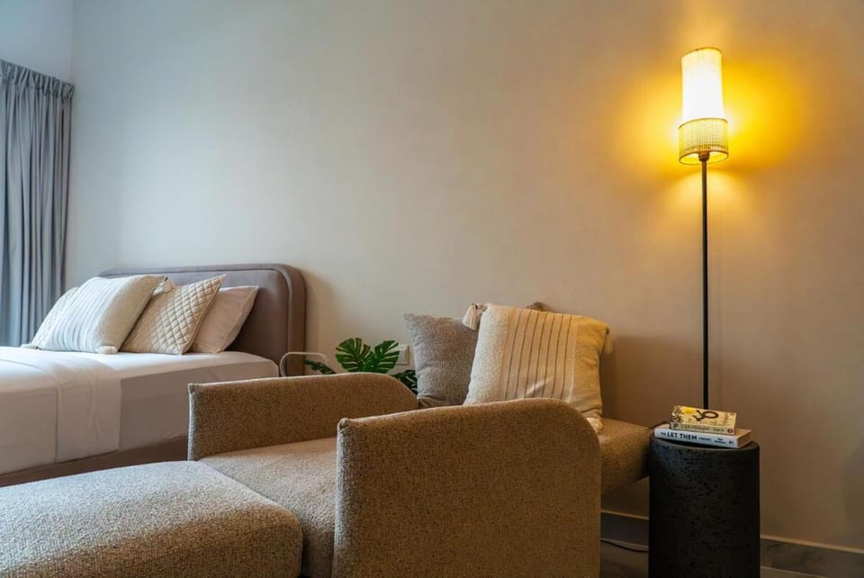 Stylish Stay Near Airport & Yas Island Apartment in Abu Dhabi