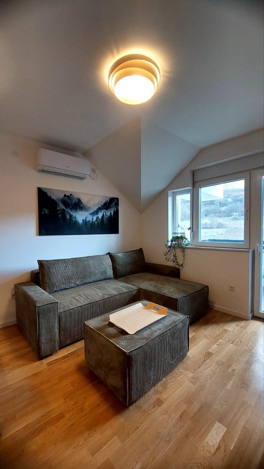 My Life 19 - Green Hill Apartment in Serbia