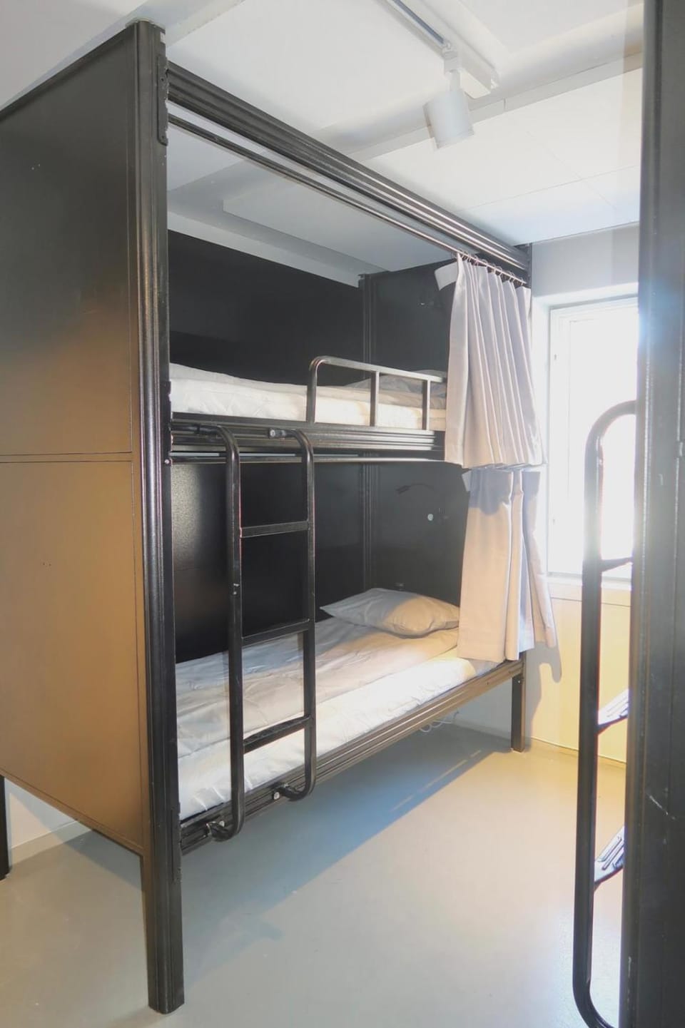 Bed, Bedroom, bunk bed