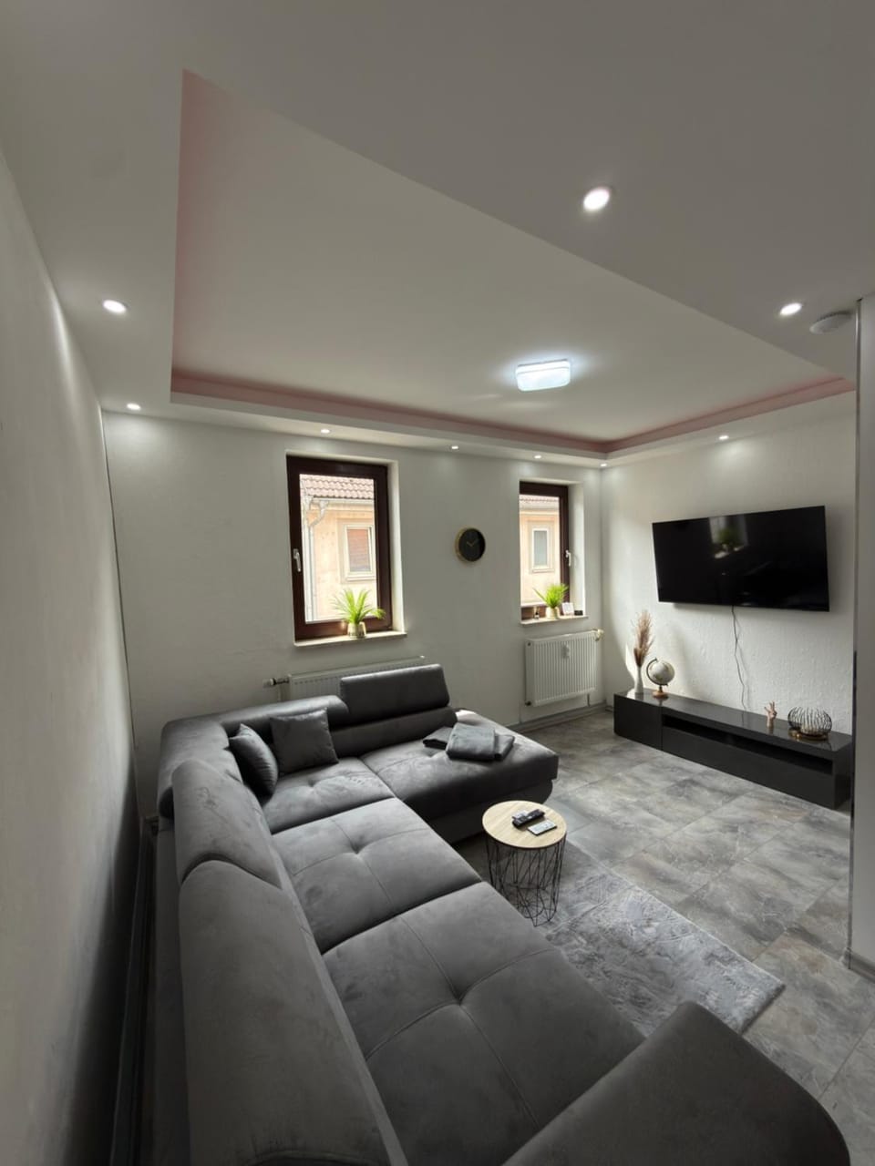 Casa Antić Große Moderne 50qm Wohnung direkt im Zentrum WLAN ist Kostenlos 1-4 Personen Apartment in Thuringia, Germany