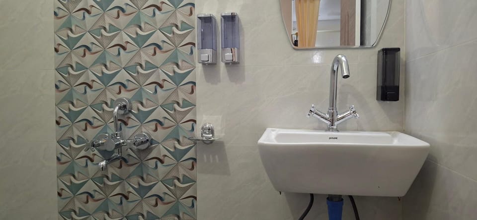 Sri Krishna Kunj - Entire 2BHK with Balcony Apartment in India