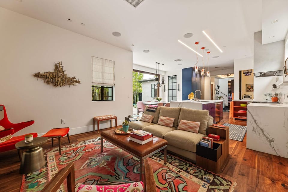 Sunset Atelier by Rove Travel - Home with Patio & Gym House in Santa Monica