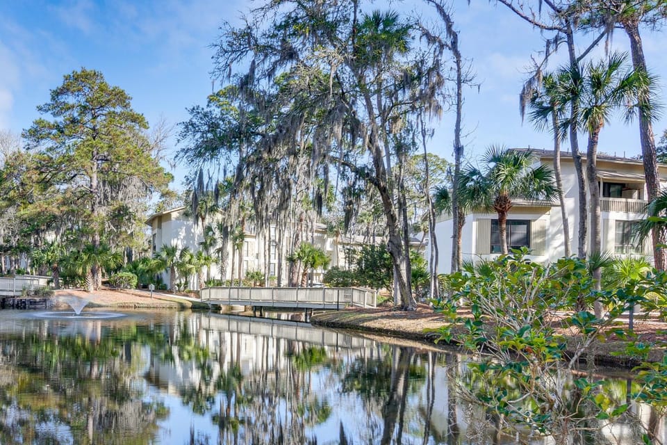 Walk to Beach: Hilton Head Escape w/ Pool Access! House in South Forest Beach