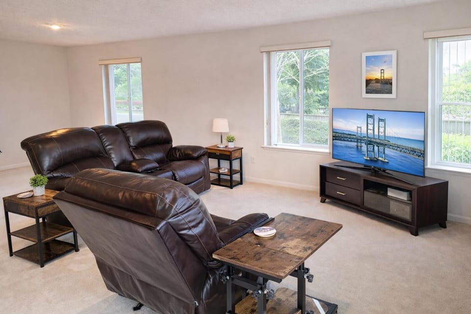 Chic Tacoma Loft- The Urban Nest - Tacoma PNW Bed and Breakfast in Tacoma