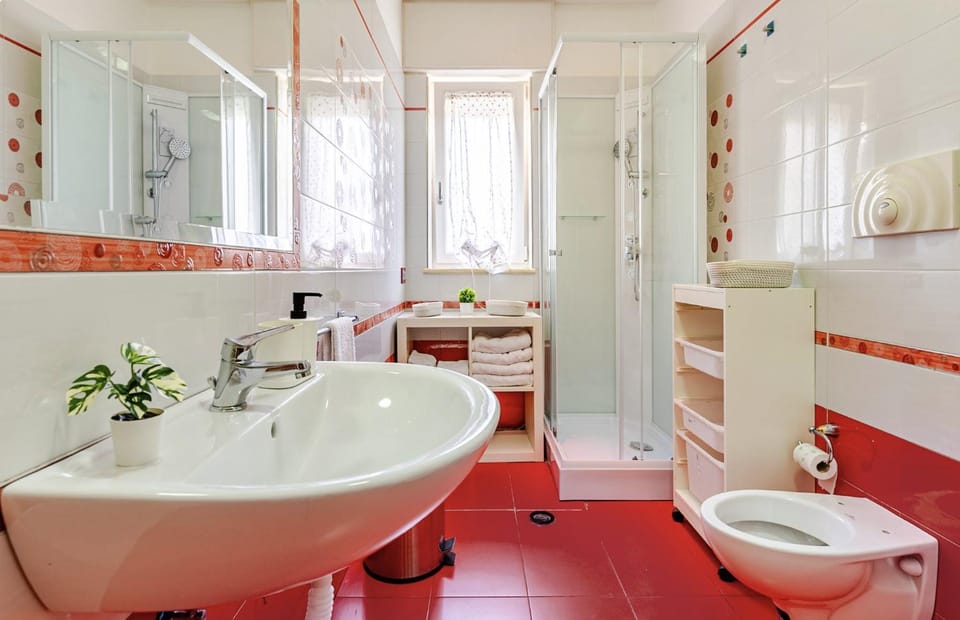 TV and multimedia, Kitchen or kitchenette, Living room, Seating area, Dining area, minibar, oven, pet friendly, stove