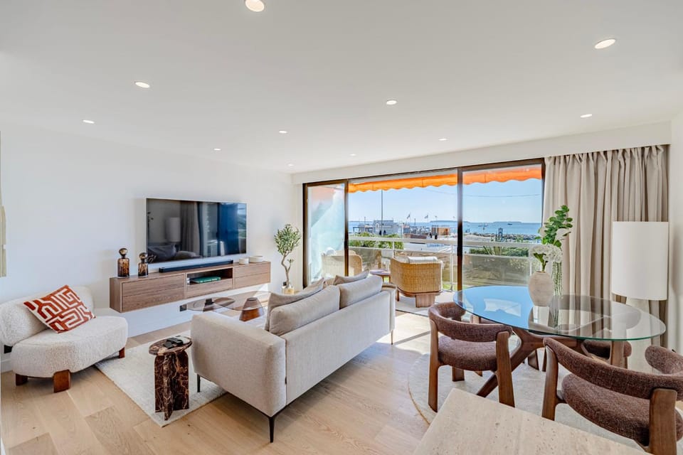 TV and multimedia, Living room