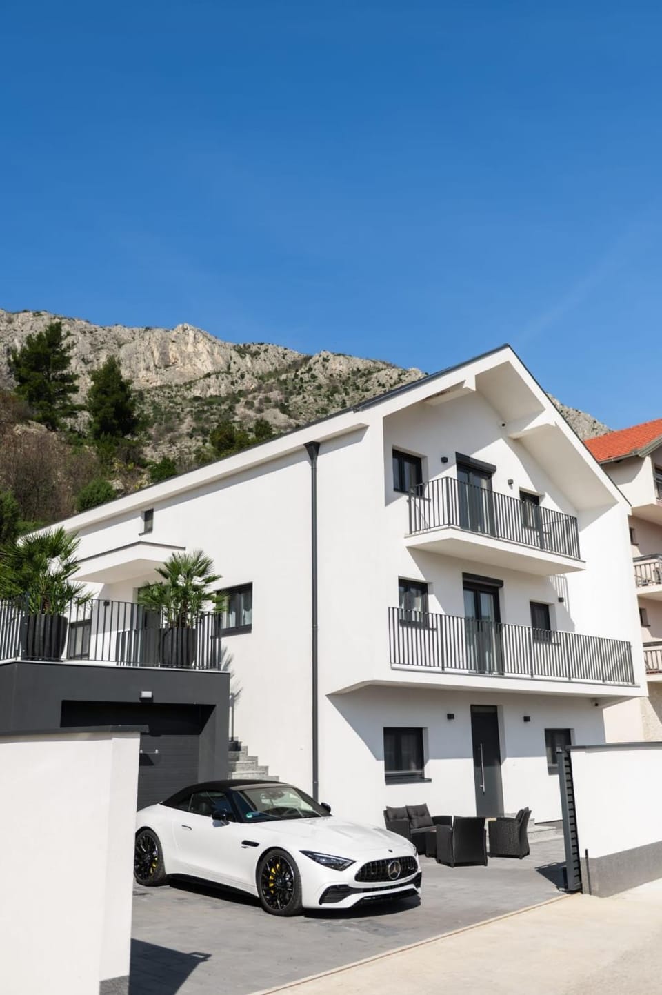 Modern Villa Mia Mostar near Old Bridge & Pool Villa in Mostar