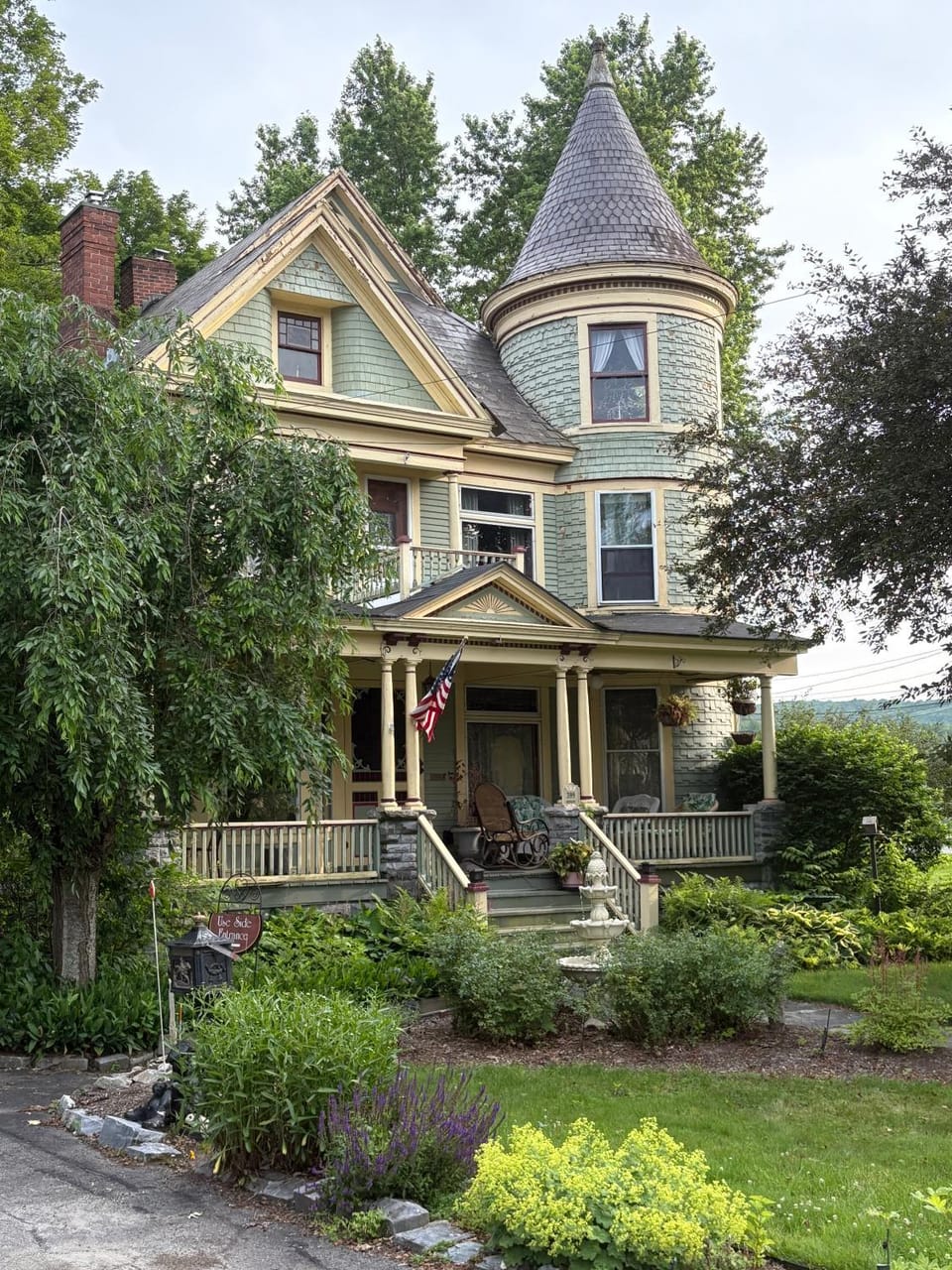 Property building, Spring, Day, Garden view