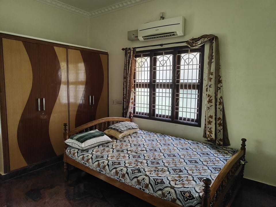 Bed, Bedroom, wardrobe