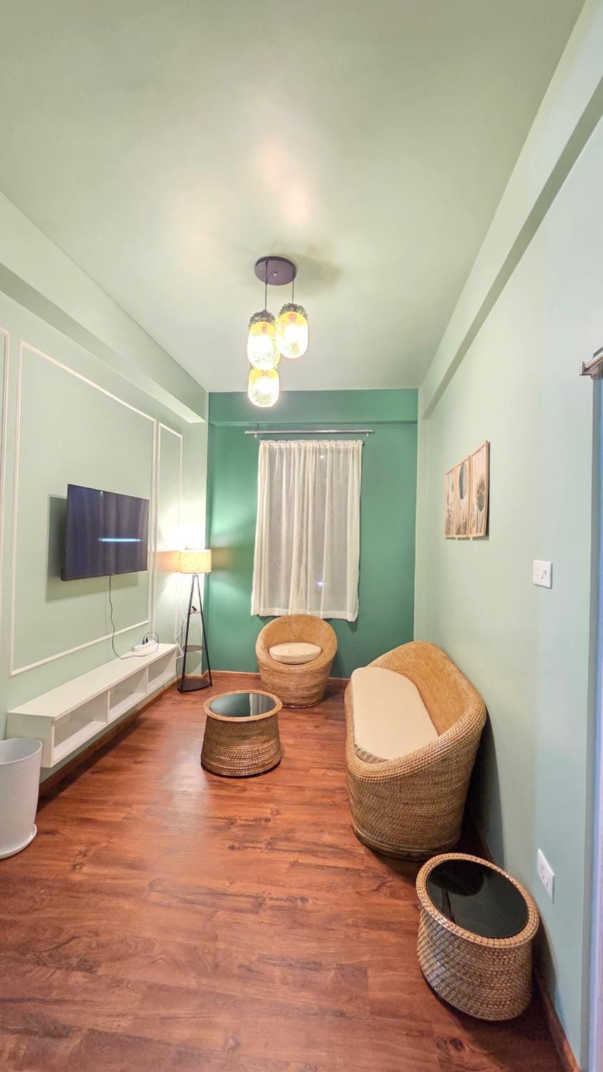 Communal lounge/ TV room