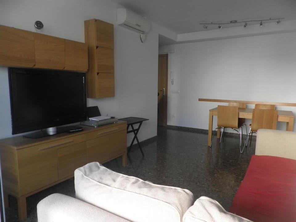TV and multimedia, Dining area
