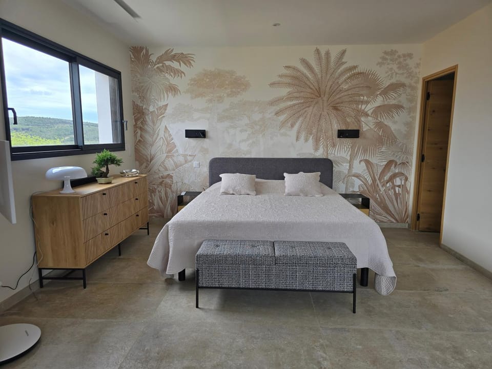 Calma Blanca Suite et Spa Bed and Breakfast in Narbonne