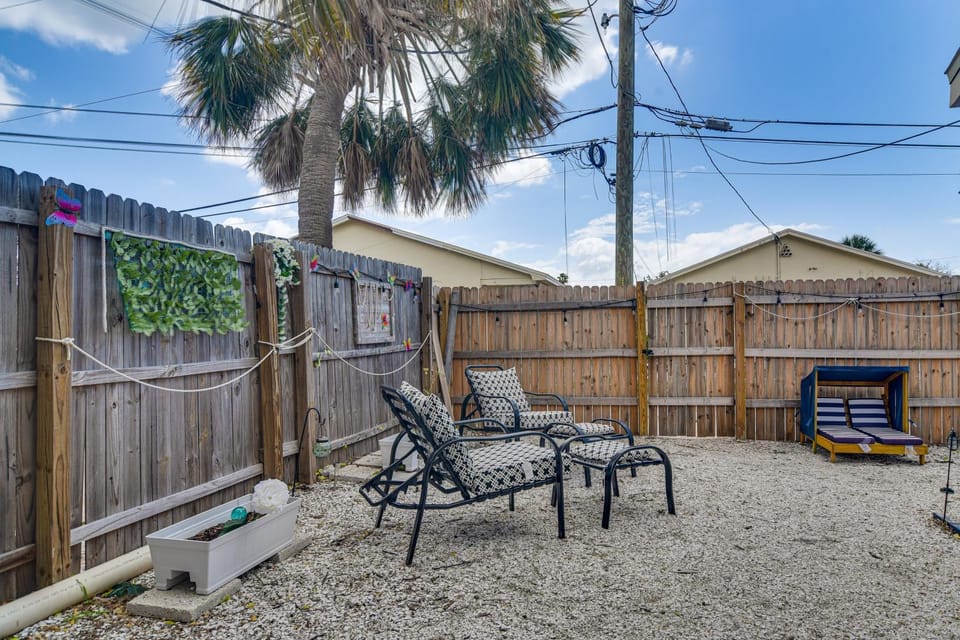 Near Beach & Corey Ave! Walkable Snowbird Escape House in Saint Pete Beach