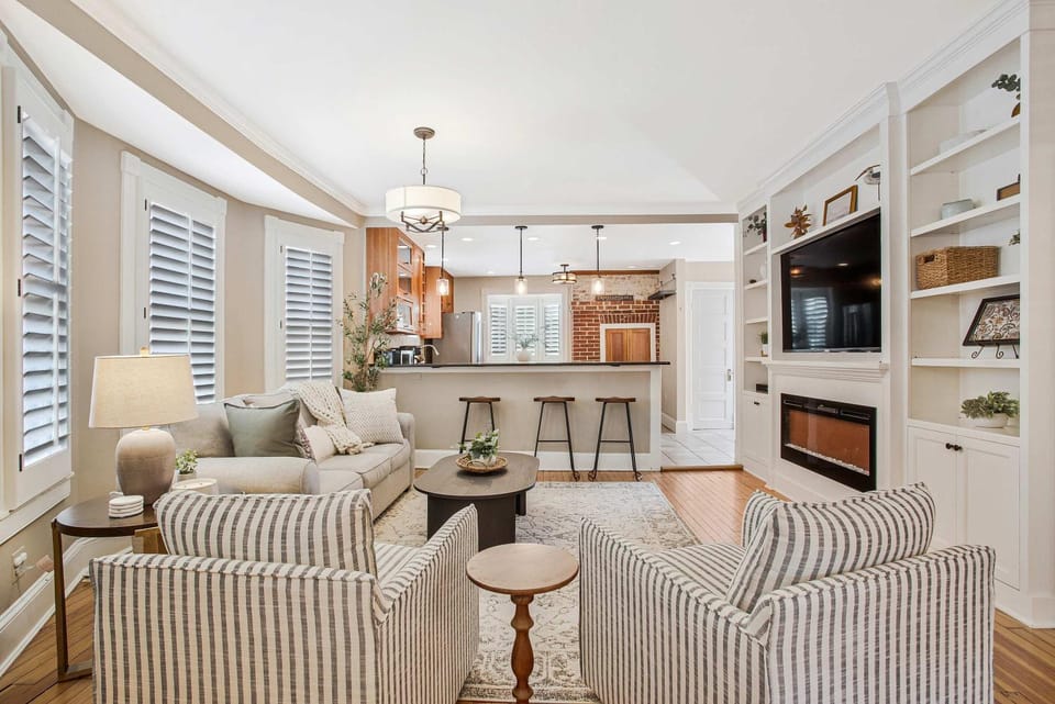 Annapolis Gem- Tranquil 4 BR Murray Hill Victorian House in Spa Creek