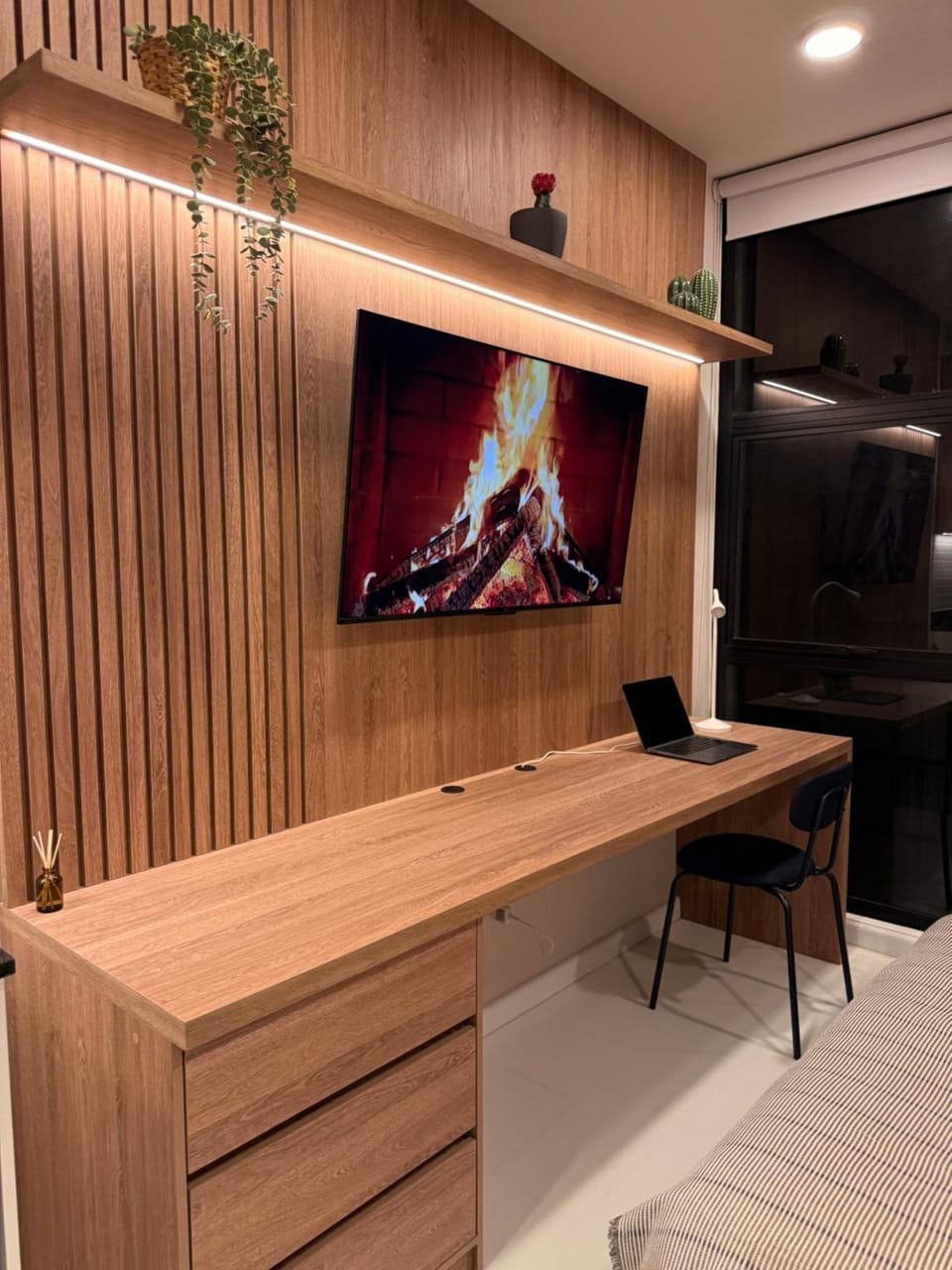 TV and multimedia, Evening entertainment