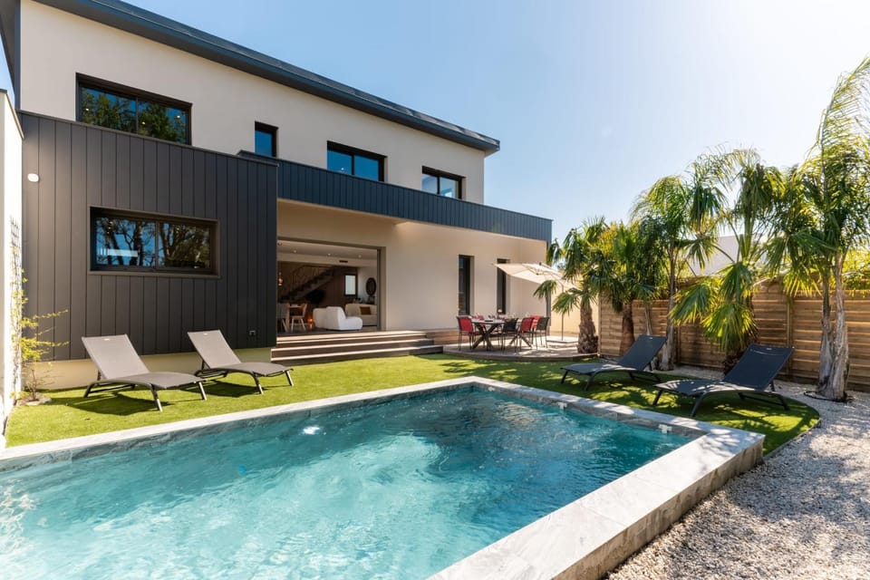 Villa Amphitrite Share beach & happiness Villa in Agde