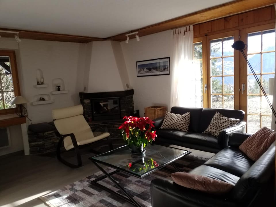 Bel appartement dans un chalet typique Apartment in Sierre
