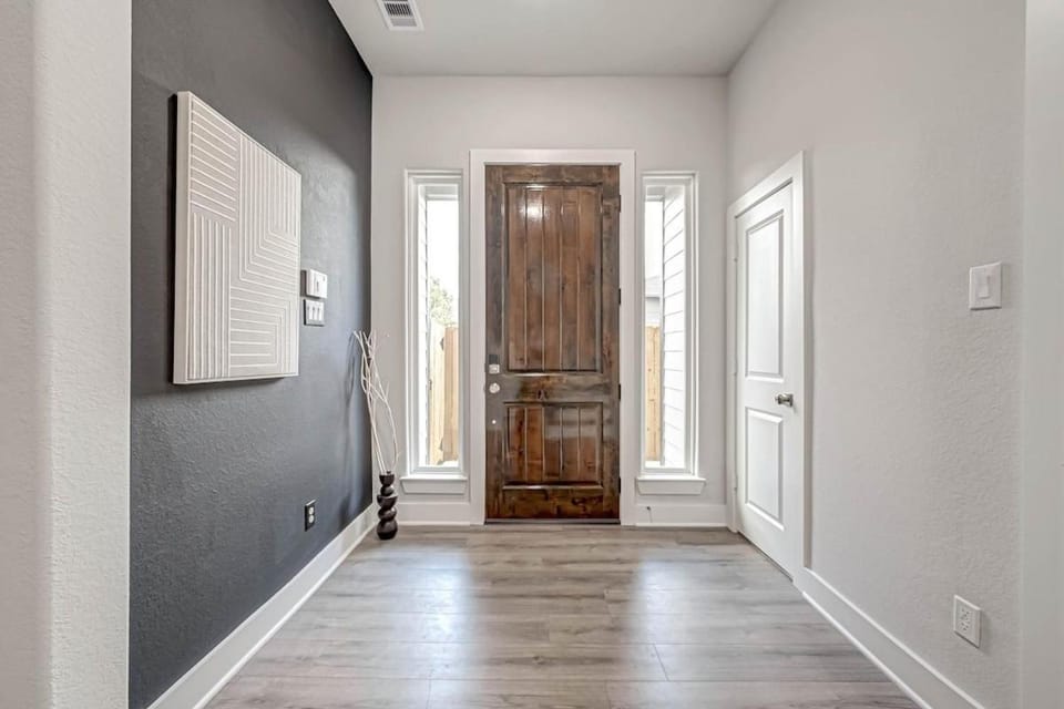 Cozier Zen • NRG, Med Ctr & DTWN • Mini Golf House in Harris County