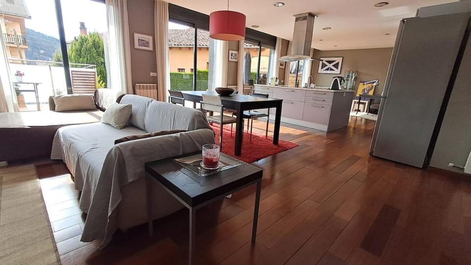 Living room, Dining area, kitchen