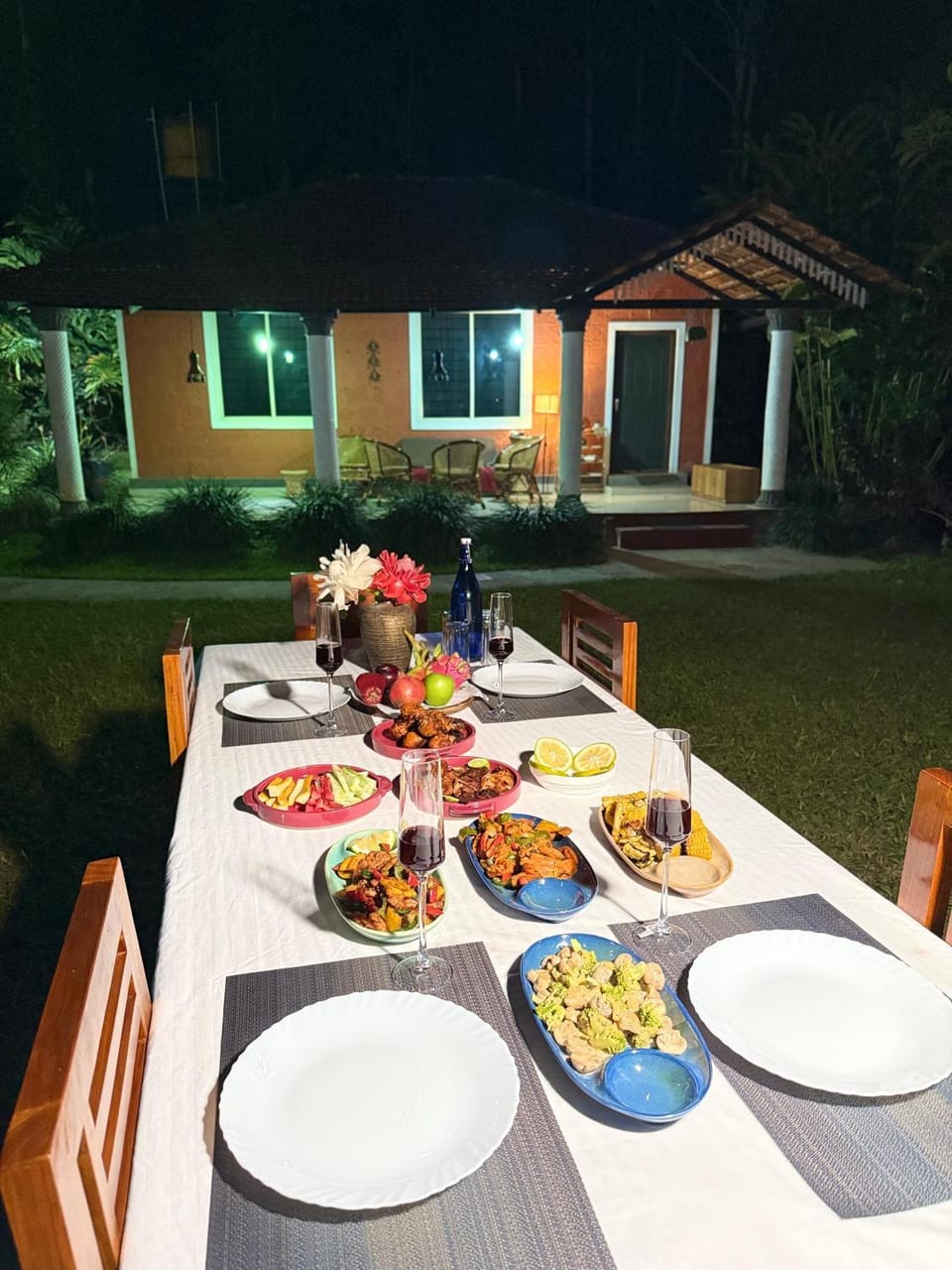 Food and drinks, Food, Dinner, Drinks