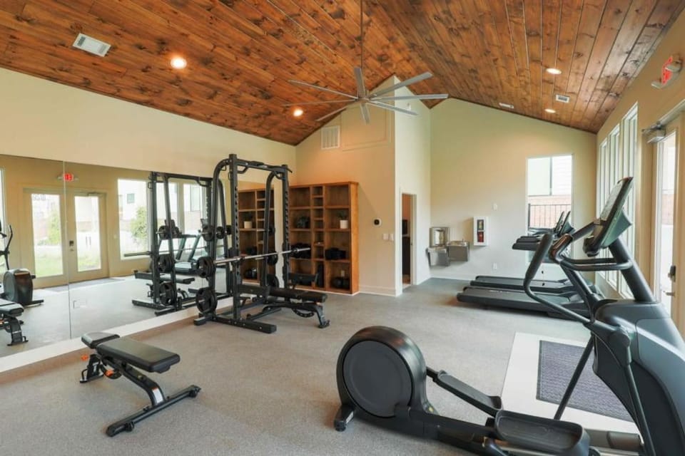 Bachelorette Dream | 2 Units | 8 Kings + 8 Baths Apartment in East Nashville