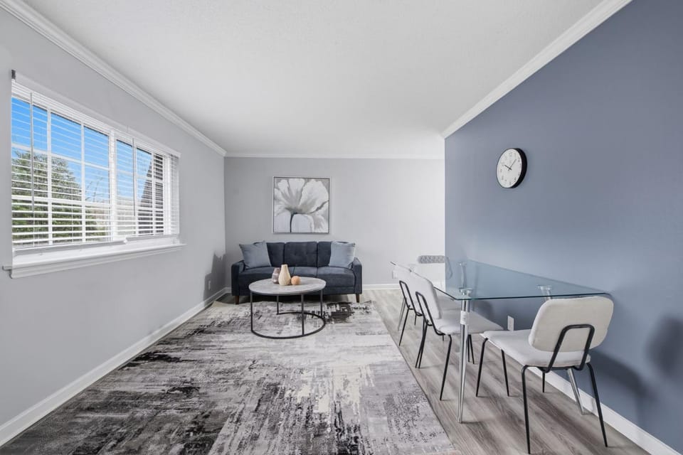 Modern stay near downtown Durham & Duke access Apartment in Durham