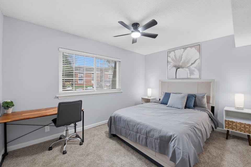 Bright space near downtown Durham & local eats Apartment in Durham