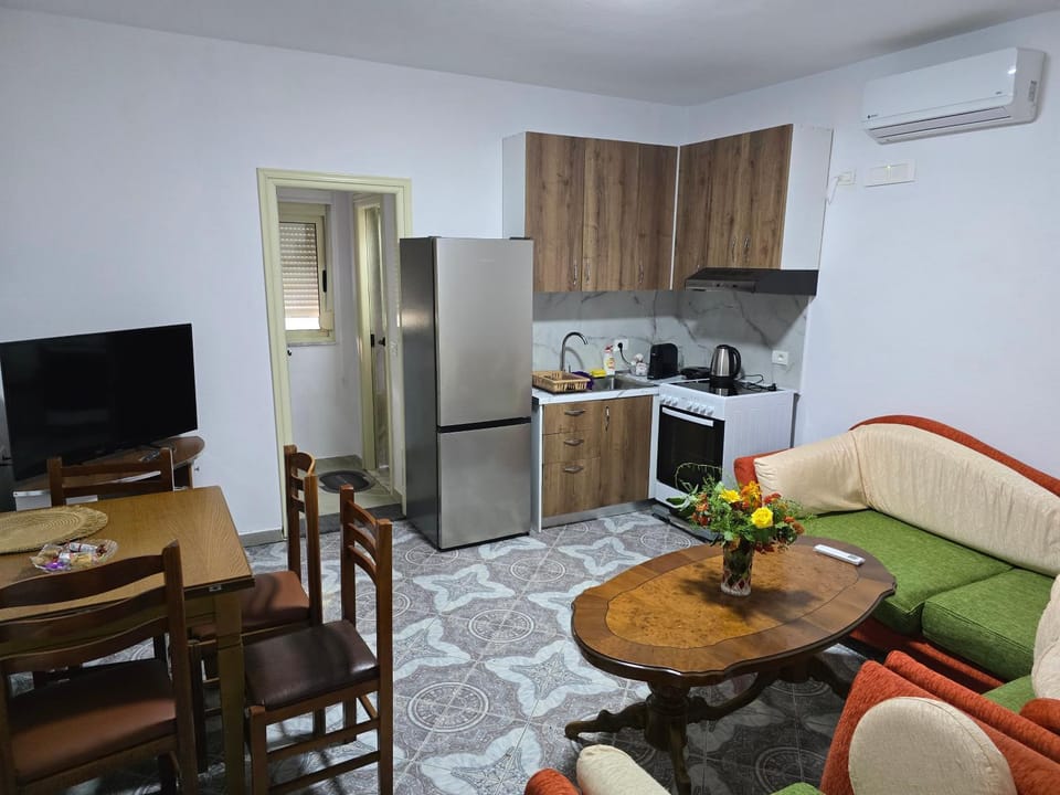 Revi Homestay Durrës 1 House in Tirana County, Albania