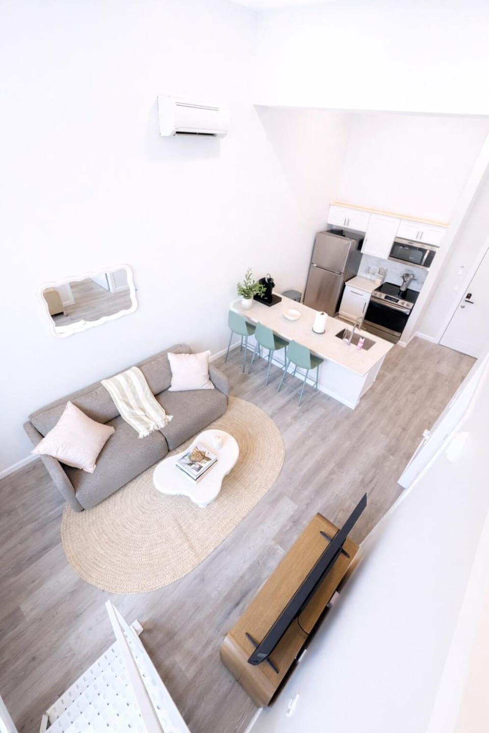 Modern Loft Near Yale Wooster Sq 5 Star Location Apartment in New Haven