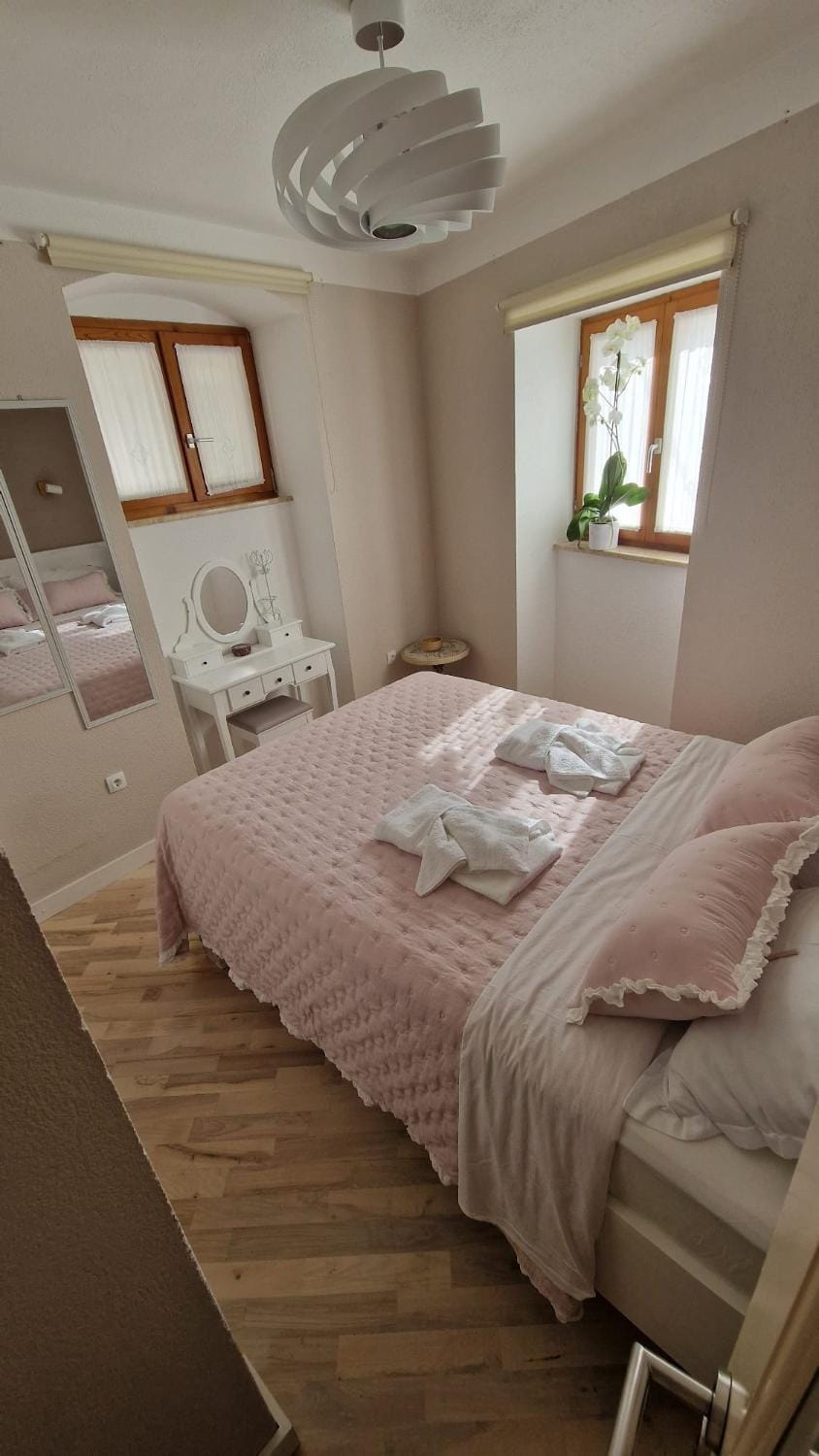 Diocletian's Luxury Getaway Apartment in Split