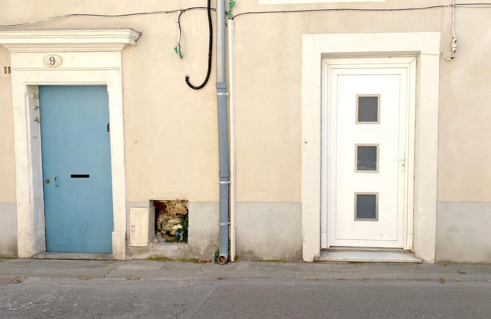 Facade/entrance, Day