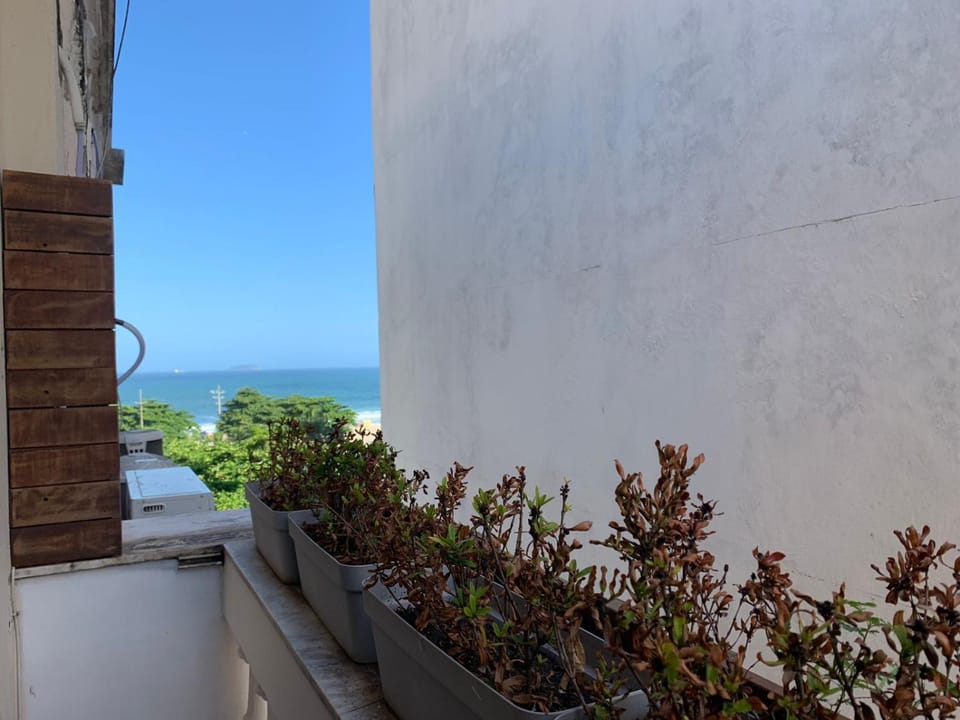 Real Apartments 345 - Copacabana modern ocean view Apartment in Rio de Janeiro
