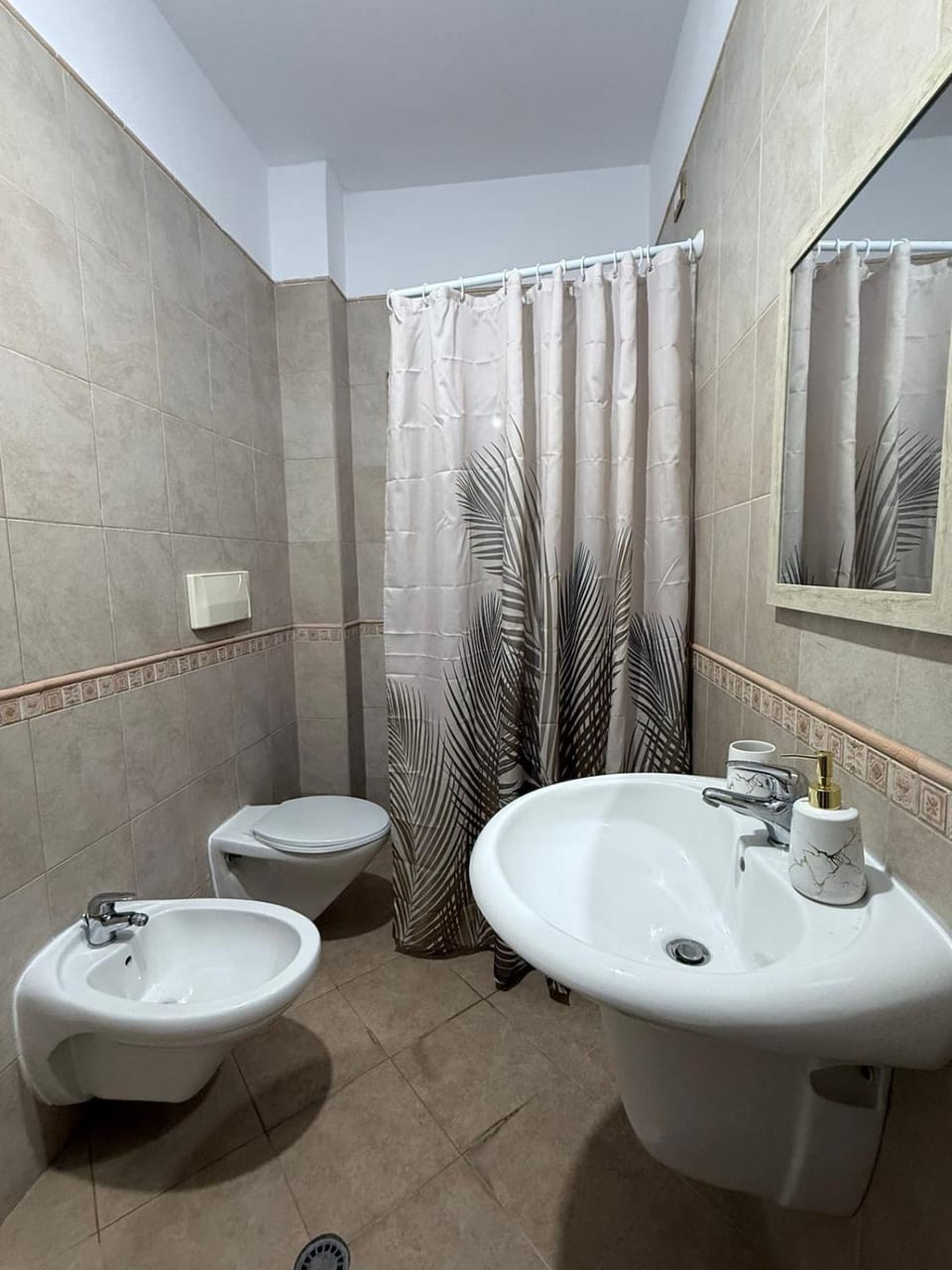 Shower, Toilet, bidet, washing machine