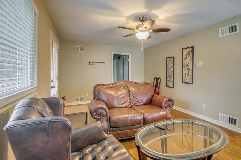 Private Yard! Pet-Friendly Memphis Adventure Hub House in Memphis