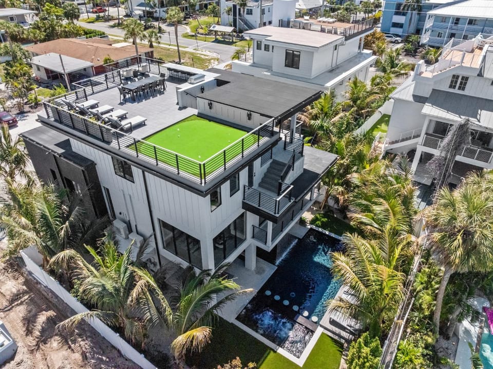 Midnight Breeze House in Holmes Beach