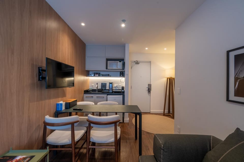 Coffee/tea facilities, Kitchen or kitchenette, kitchen