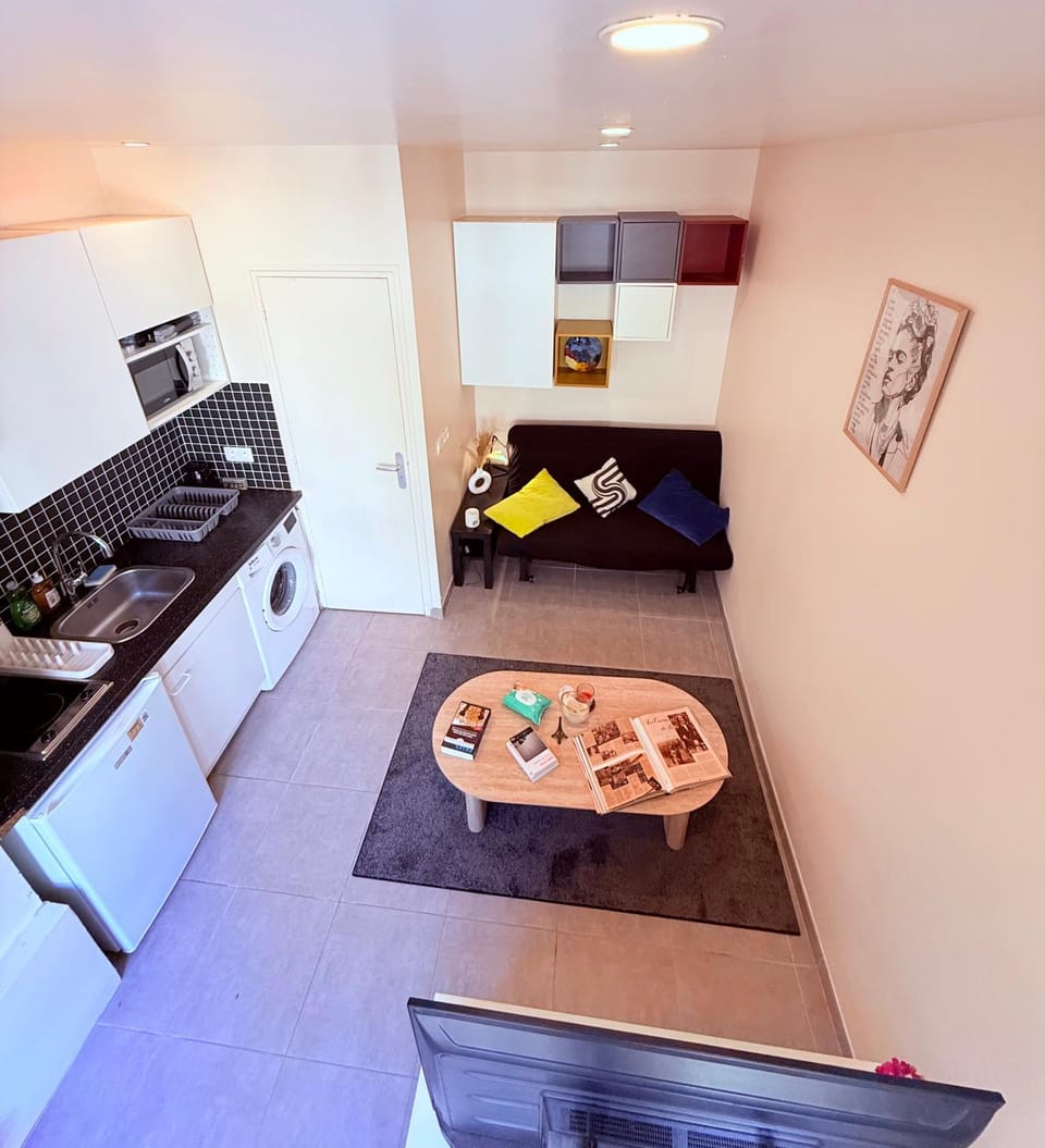 Le studio parfait Apartment in Issy-les-Moulineaux