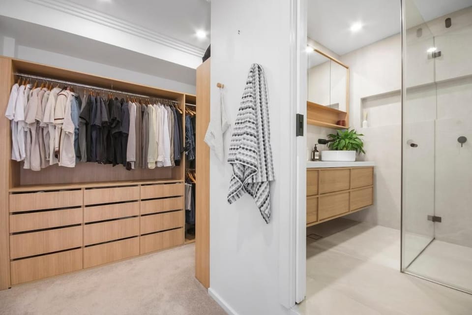 Coastal Amore - Harbourside Luxe Villa in Manly