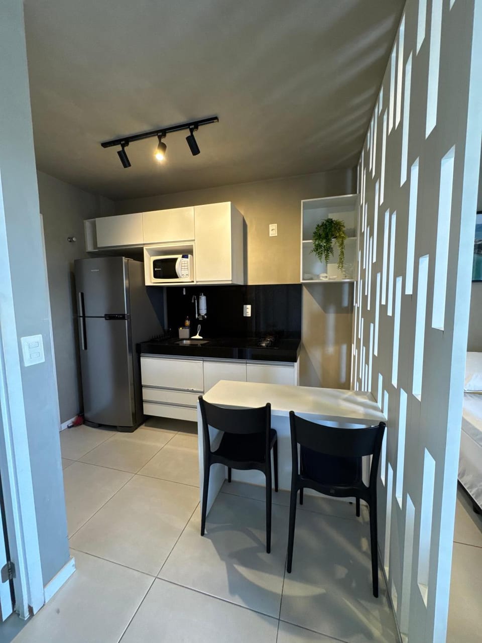 Kitchen or kitchenette, Dining area, microwave, stove, kitchen