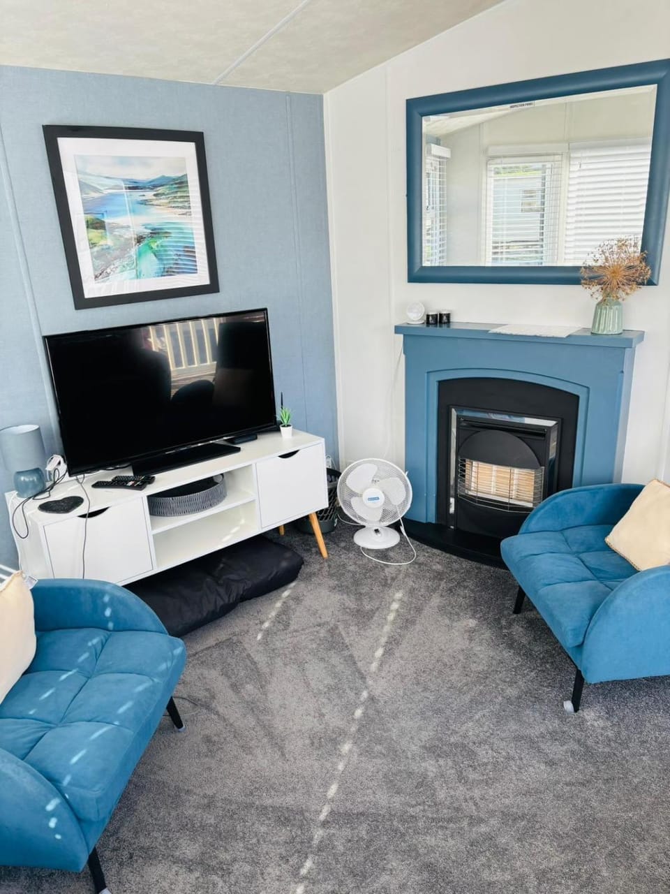 Riverbank Escape 3 Bed Static Caravan in Clarach Bay Pet-Free House in Tirymynach