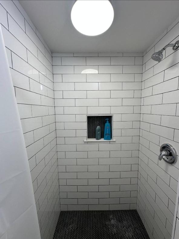 -No28- Cozy Spacious Room in a House - Steps away from Harvard Square & Red Line T Station at Cambridge Boston Vacation rental in Allston