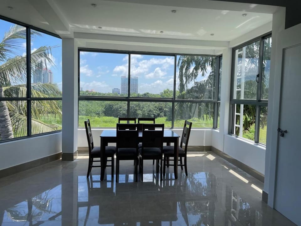 View (from property/room), Balcony/Terrace, Dining area