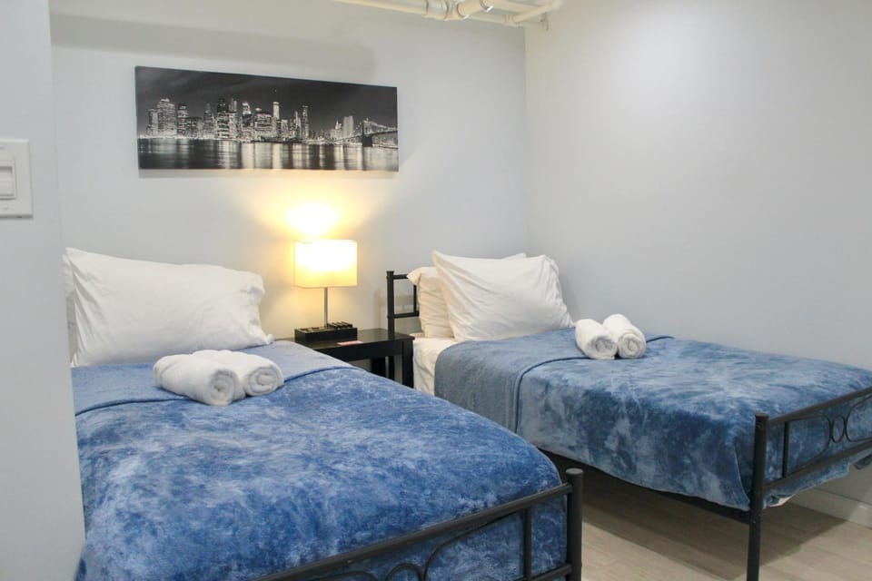 Minutes From Manhattan 2-Bedroom Apartments in LIC Astoria Queens Apartment hotel in Astoria