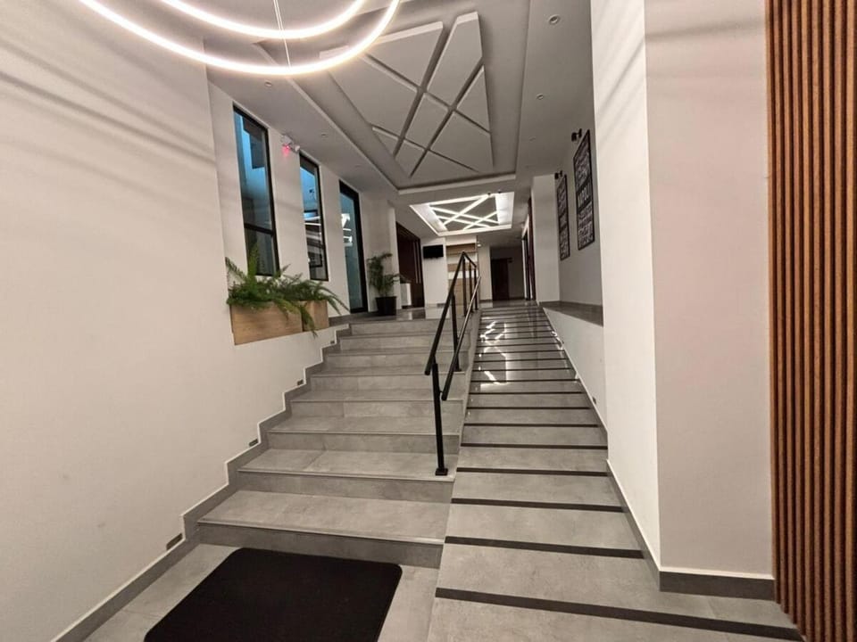 Rio Skyline Luxury Apartment with Fast Wi-Fi and Parking Apartment in Riobamba