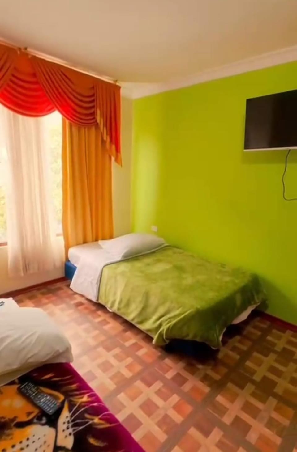 Casa del Sol House in Tungurahua, Ecuador
