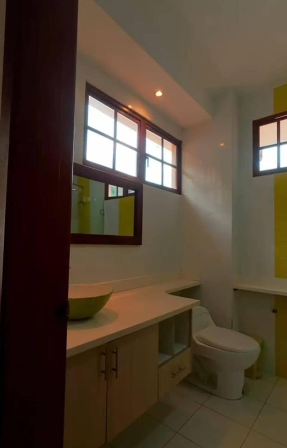 Casa del Sol House in Tungurahua, Ecuador