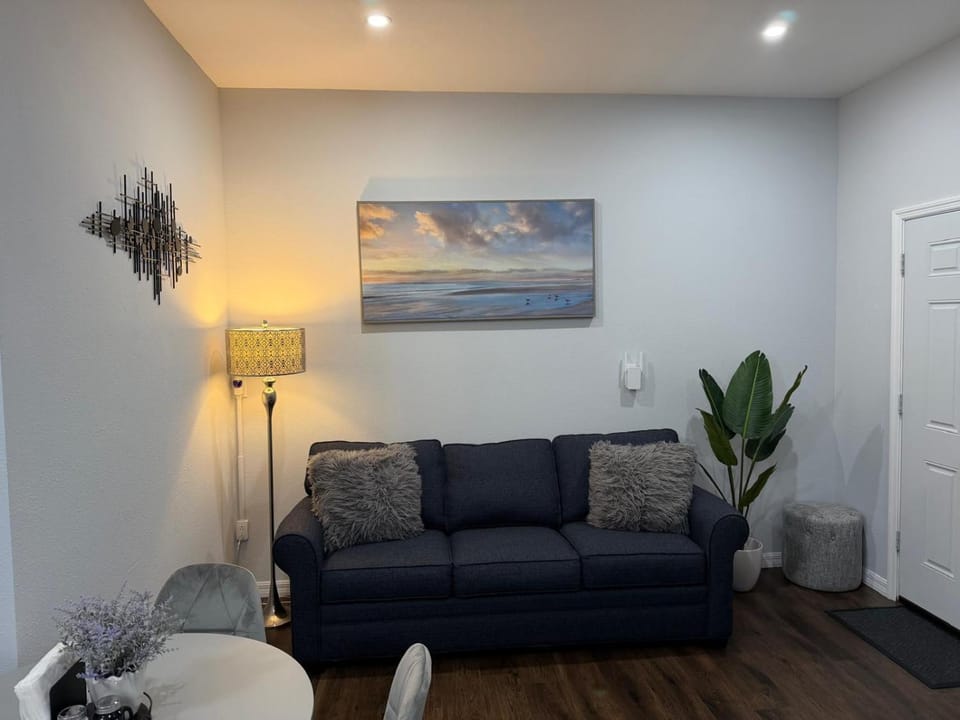 Florida Creek Studio Apartment in Lakeland